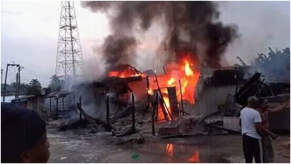 Breaking: Another fire outbreak rocks Lagos