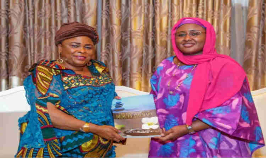 Breaking: Aisha Buhari, Patience Jonathan meet at Presidential Villa