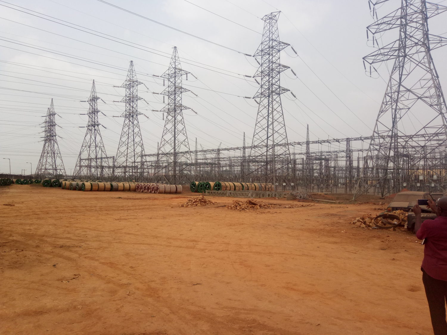 TCN commence re-conducting of Ikeja West- Ota transmission lines