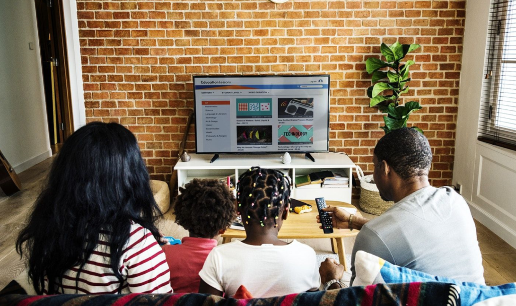 Home Online Teaching: We're paying exorbitant fee, Parents lament