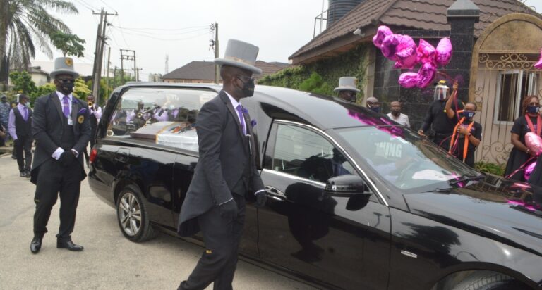 Photo Story: Tears as Late Ibidunni Ituah-ighodalo goes home