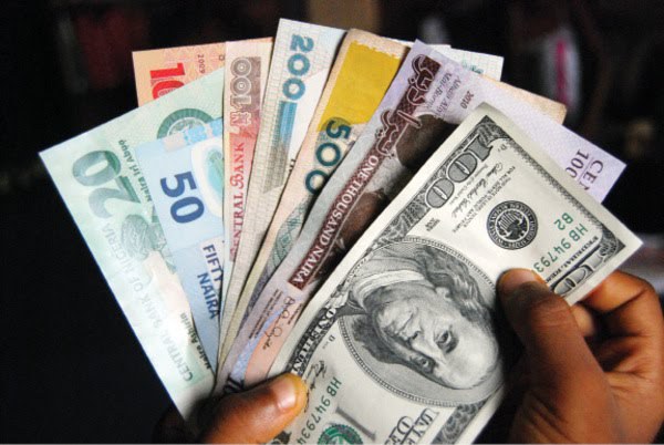 Nigerian Currency: Naira to dollar declined after marginally growth 