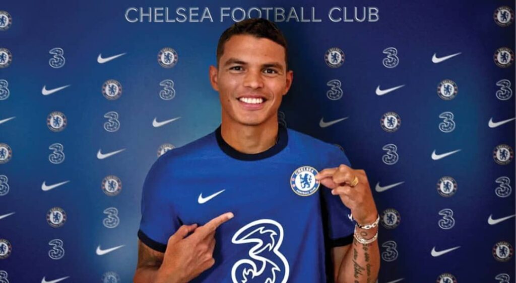 Chelsea confirm Thiago Silva signing