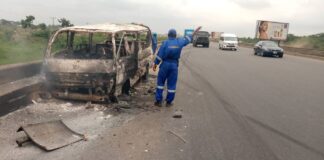 One burnt to death, others injured as fire guts bus on Lagos/Ibadan Expressway