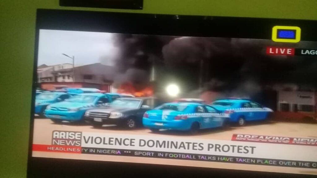 Happening Now: Hoodlums set VIO headquarters in Lagos on fire