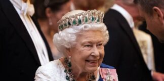 Queen Elizabeth Awards Sex Toy Company For Quality Service