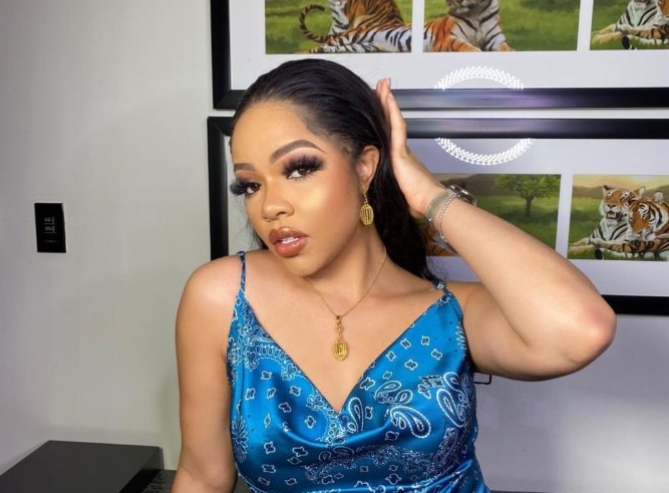 BBNaija's Nengi UK Fans Gifts Her Bouquet Of Pound Sterling Notes