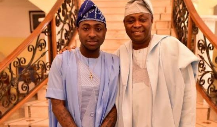 It's no doubt that Davido's family members are currently in a celebratory mood as the singer's uncle bagged a degree in Criminal Justice at the Atlanta Metropolitan State College. Various photos and videos from the graduation party where family members were spotted cerebrating the great feat have been spotted on social media. However, a video showing Davido's Father dancing with a lovely woman was recently spotted. The video was captured during the after party of the Senator's latest achievement and Davido's Father obviously had a good time at the event. The video showed Davido's dad in a traditional outfit with a wine cap on his head as he danced to Kiss Daniel's Mama song blaring from the speaker. With the way the elderly man showed off his dance steps, there is no doubt that Davido comes from a family that is highly talented in many things that have to do with entertainment. Watch the video below:
