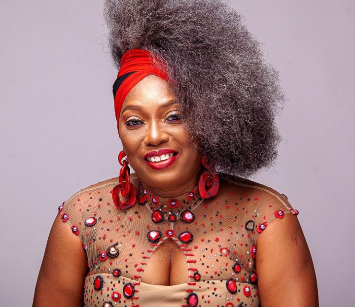 Fans Of Yourview TV Show Gifts Yeni Kuti A Brand New Car To Mark Her Birthday
