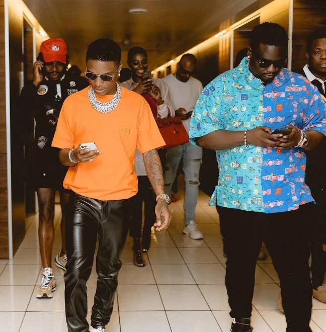 See Photos Of How Wizkid Spent M3.6M On Drinks At A Party