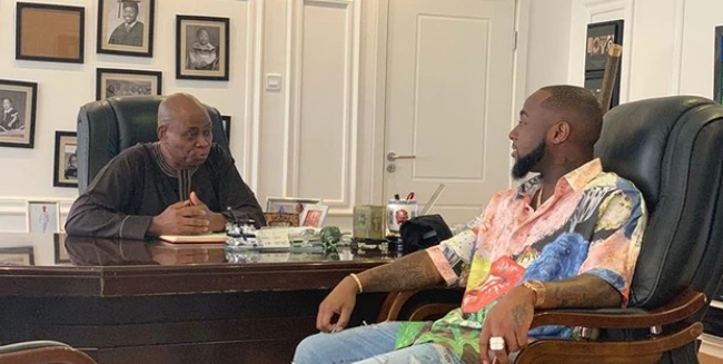 Davido Gets Landed Property In Banana Island From Dad