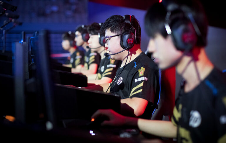 Chinese gamers warming rapidly to esports - Chinadaily.com.cn