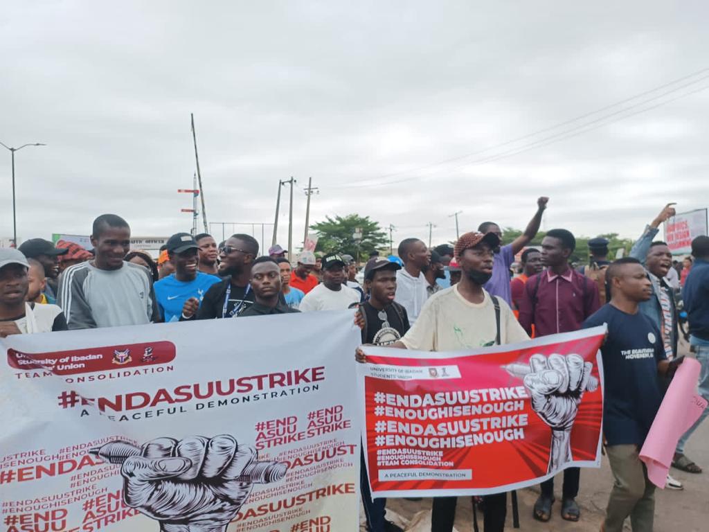 Asuu strike: Soldiers fire live ammunition, disperse protesting students