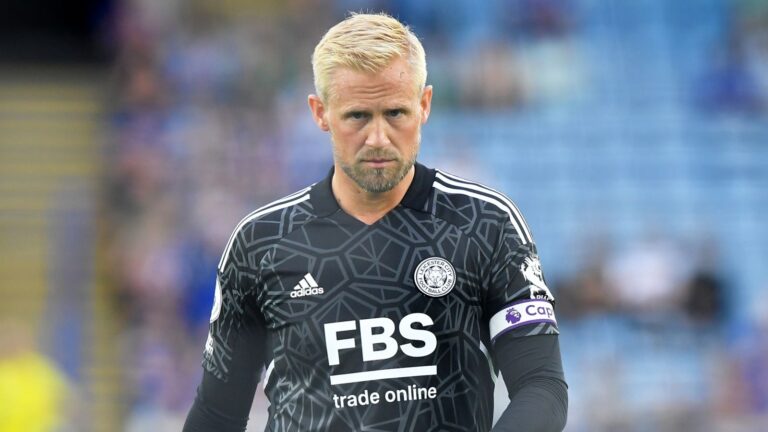 Leicester goalkeeper Kasper Schmeichel set for Nice medical after agreement reached.