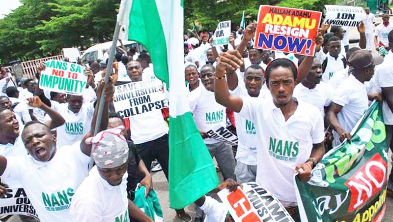 Just In: NANS Paralyse Activities, Cause Traffic Gridlock On Airport (Video)