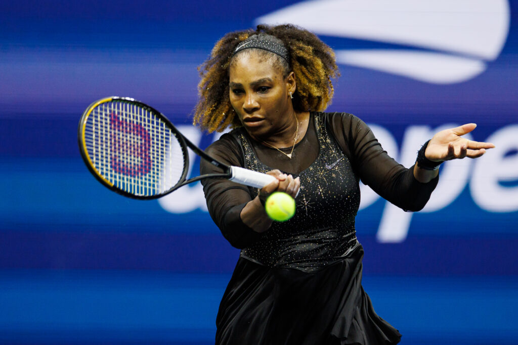 Serena Williams wins again at US Open to advance to the third round