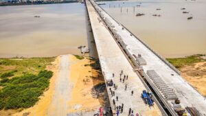 BREAKING: Second Niger Bridge Completed - Fashola
