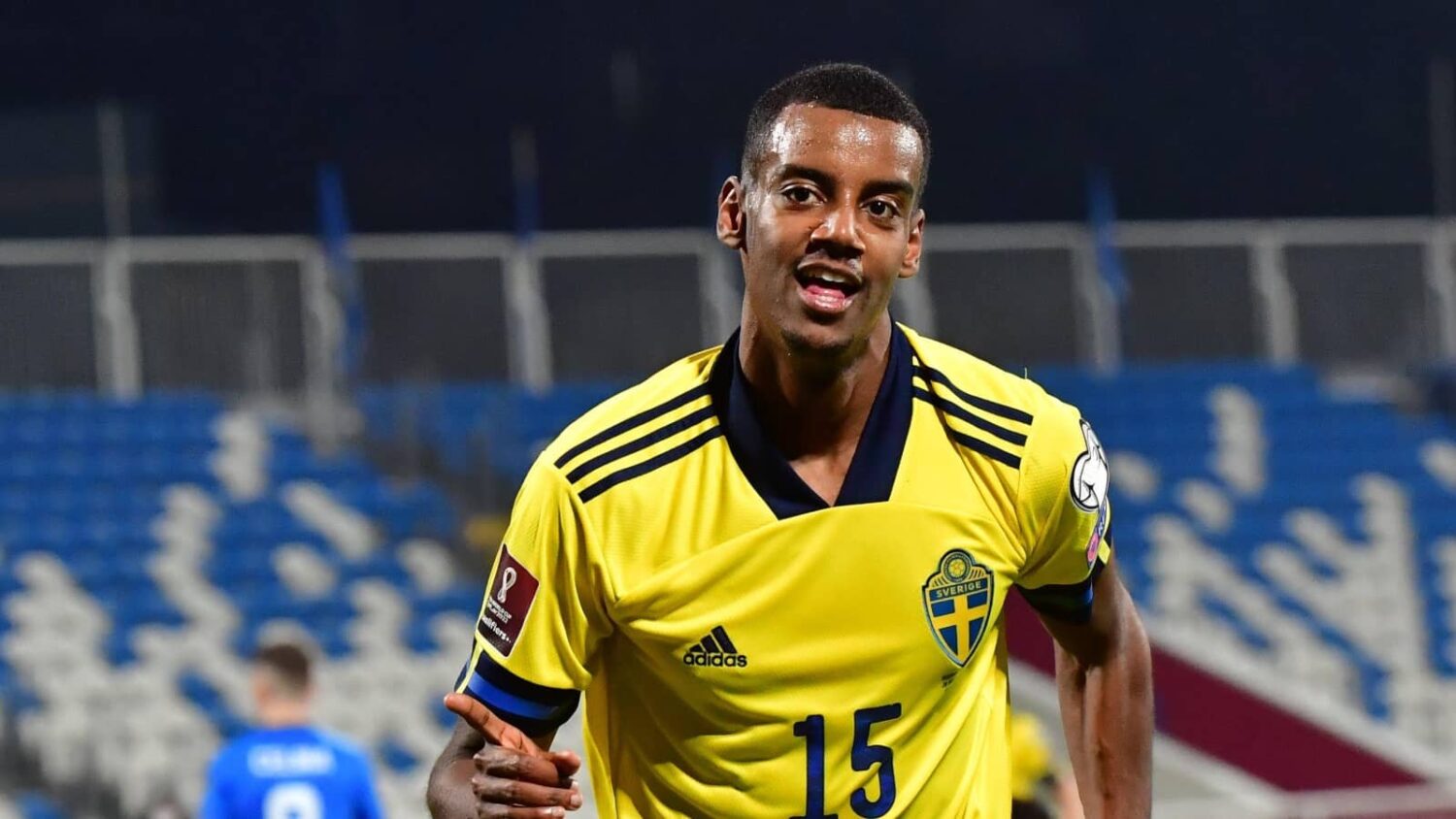 Newcastle’s Alexander Isak Likely To Be Out Until After World Cup With Thigh Injury
