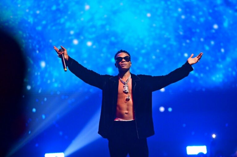 2023: What I Will Do To Old Politicians- Wizkid Reveals