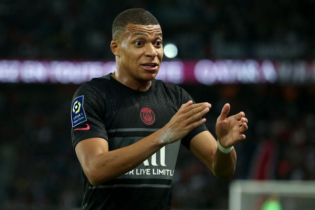 Manchester United To Replace Ronaldo With Mbappe At £150m