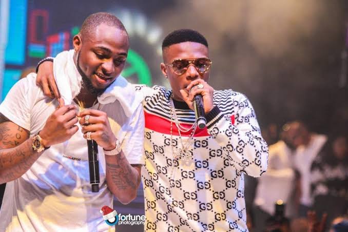 Wizkid Pays Tribute, Plays Davido’s ‘Dami Duro’ In New York