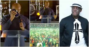 The Experience17:  Emotional Moment Pastor Adefarasin, Nigerians Paid Tribute To Sammie Okposo (Video)