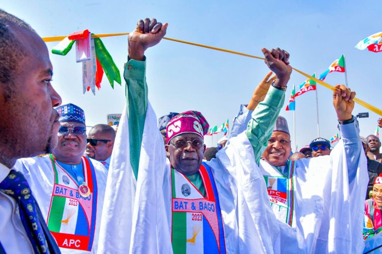 2023: Reactions As Tinubu Leaves Minna Rally Early