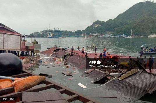 Earthquake Kills Four People Inside Restaurant In Indonesia