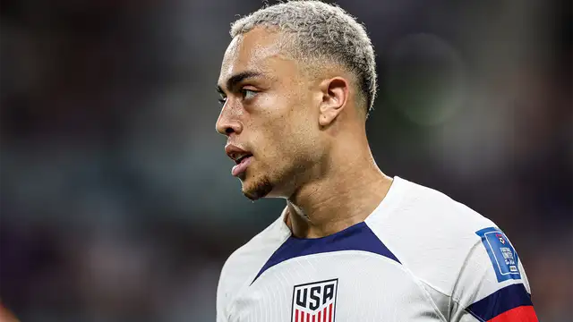 Dest Apologises For His Inexcusable Red Card In USMNT's Loss