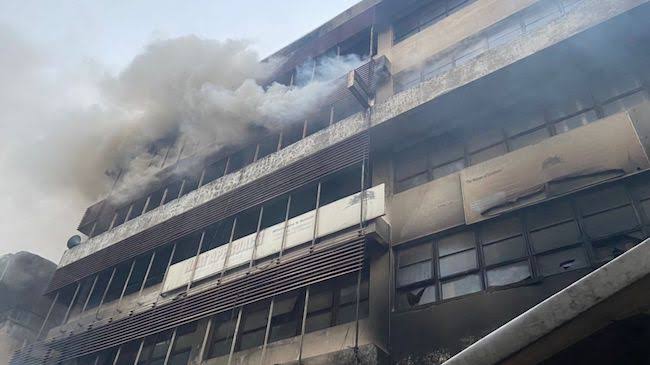 Netizens React To Mandilas Building Fire Outbreak