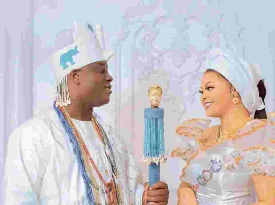 Ooni Of Ife, Queen Welcome Twins