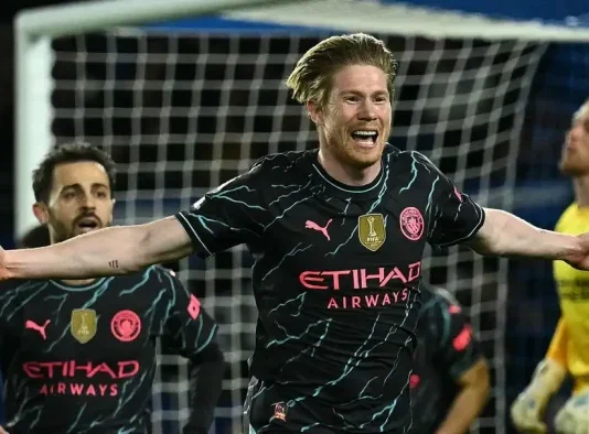 De Bruyne Hailed As Better Than Gerrard And Lampard