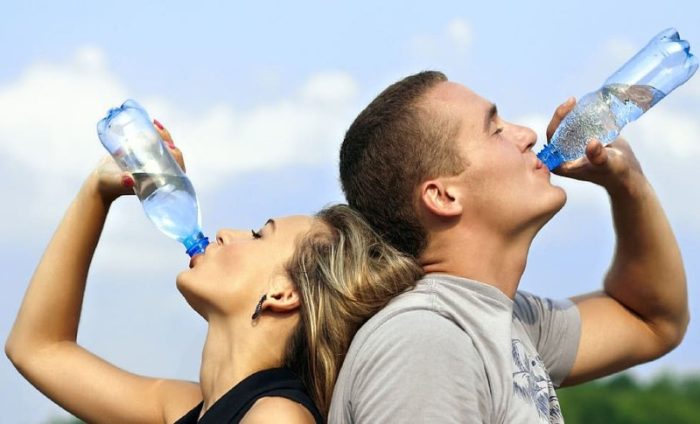 This Is Why Men Should Drink More Water Than Women