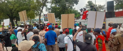 #Protest: Tight Security As SSANU, NASU Members Begin Nationwide Protest In Abuja