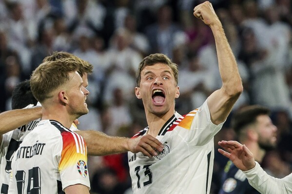 Germany Forward Thomas Muller Retires From International Football