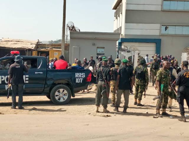 Abuja Raid: Security Forces  Arrest 6 Suspected Bandits