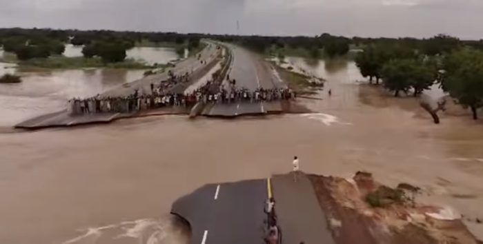 Kano-Maiduguri Highway Cut Off By Flood (PHOTOS)