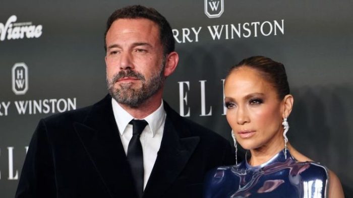 Jennifer Lopez Files For Divorce From Ben Affleck