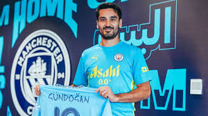 Manchester City Re-Signs Ilkay Gundogan From Barcelona