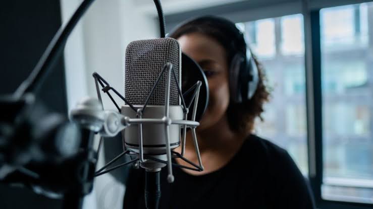 How To Earn Money As A Voice-Over Artist