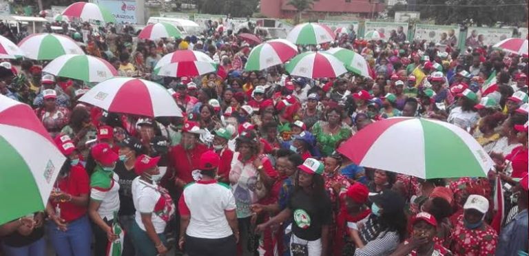 #EdoDecides2024: PDP Supporters Protest At INEC Office