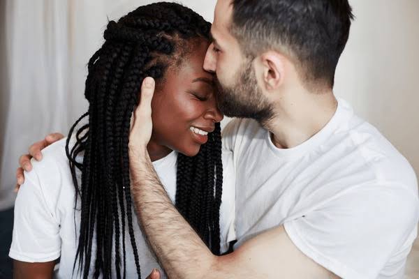 See Why Foreign Men Are 'Flocking' To African Women