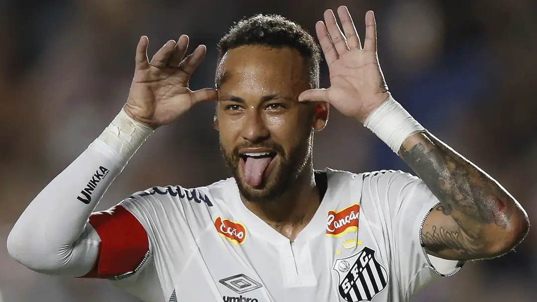 Neymar Explains Why He signed Six-Month Contract At Santos