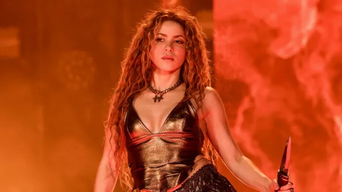 Shakira Hospitalised After Abdominal Issues