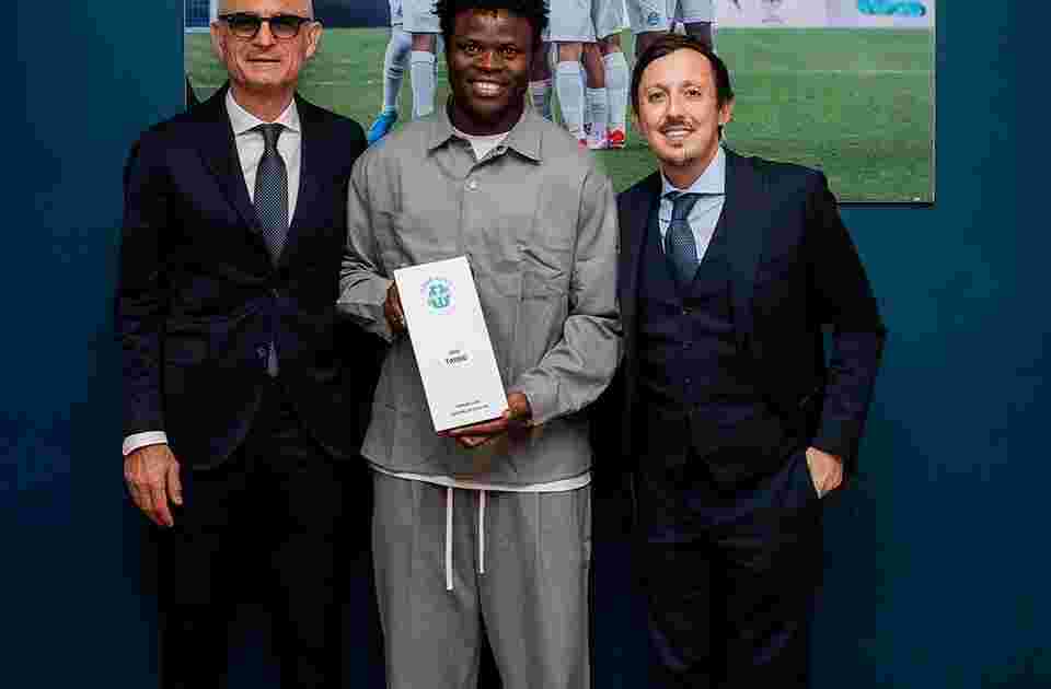 Taye Taiwo Enters Marseille's Hall Of Fame