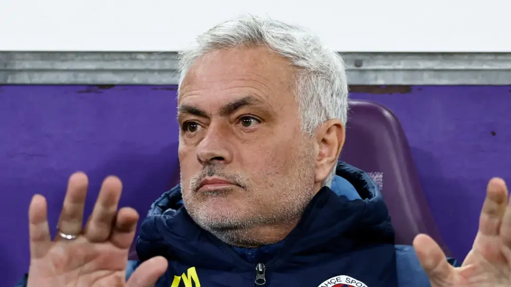 Galatasaray File Criminal Complaint Against Mourinho