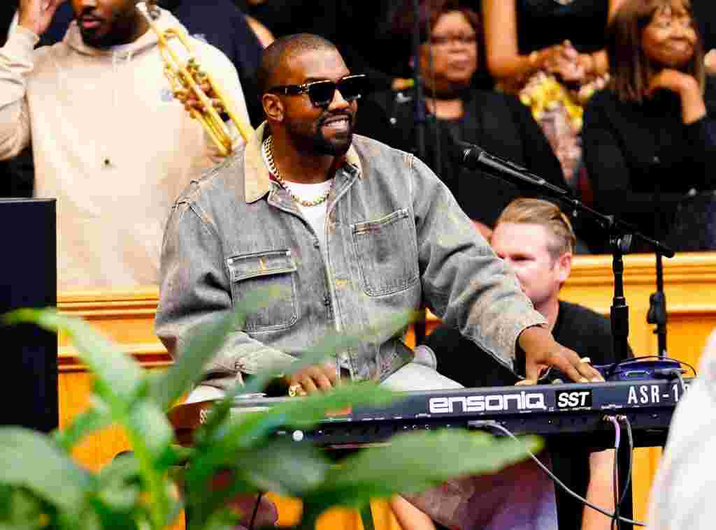 Kanye West Brings Back Sunday Service
