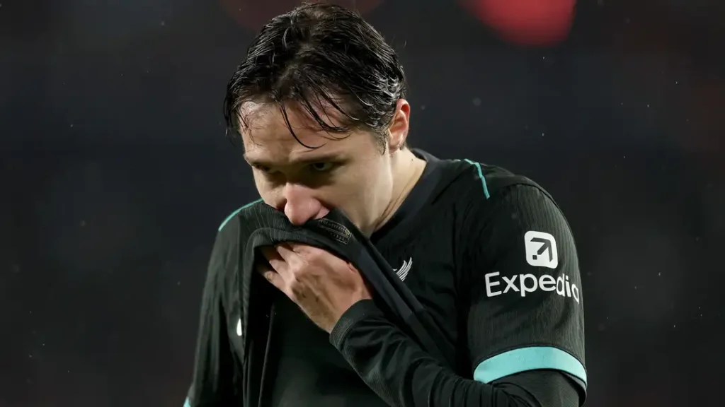 Liverpool Fans Rip Into Struggling Chiesa For 'Living Our Dreams'