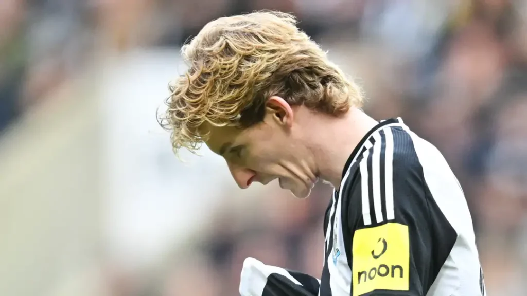 Newcastle Plan To Appeal Gordon's Red Card