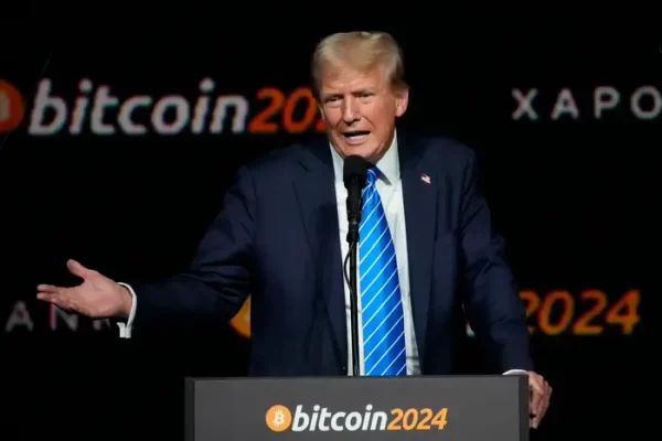 Trump Reforms, Fed Cut Bets Drive Bitcoin To Record $124K